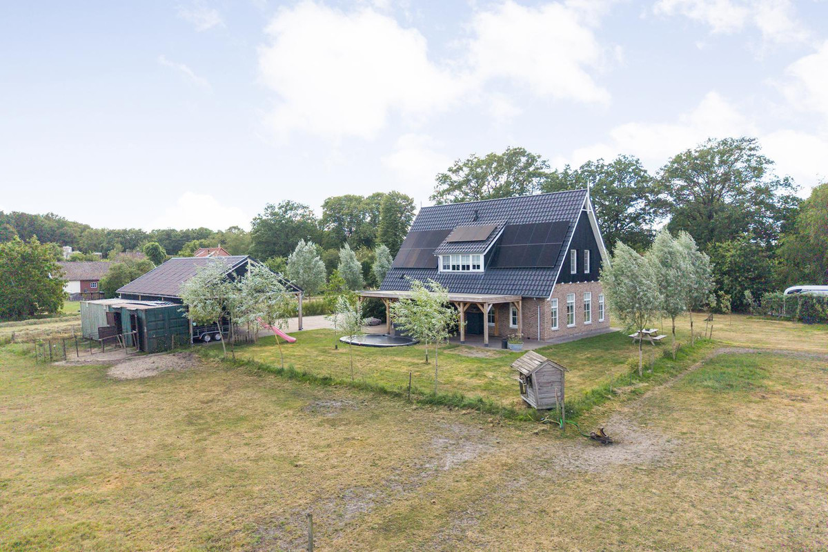 Vrijstaande woning te koop: De Oplegger 14, Rijssen