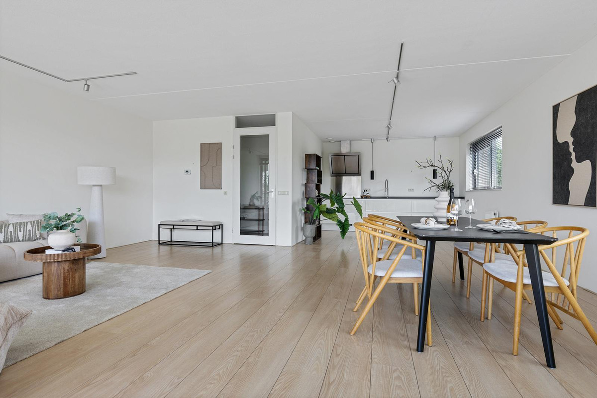 Appartement te koop: Sieradenweg 47, Almere