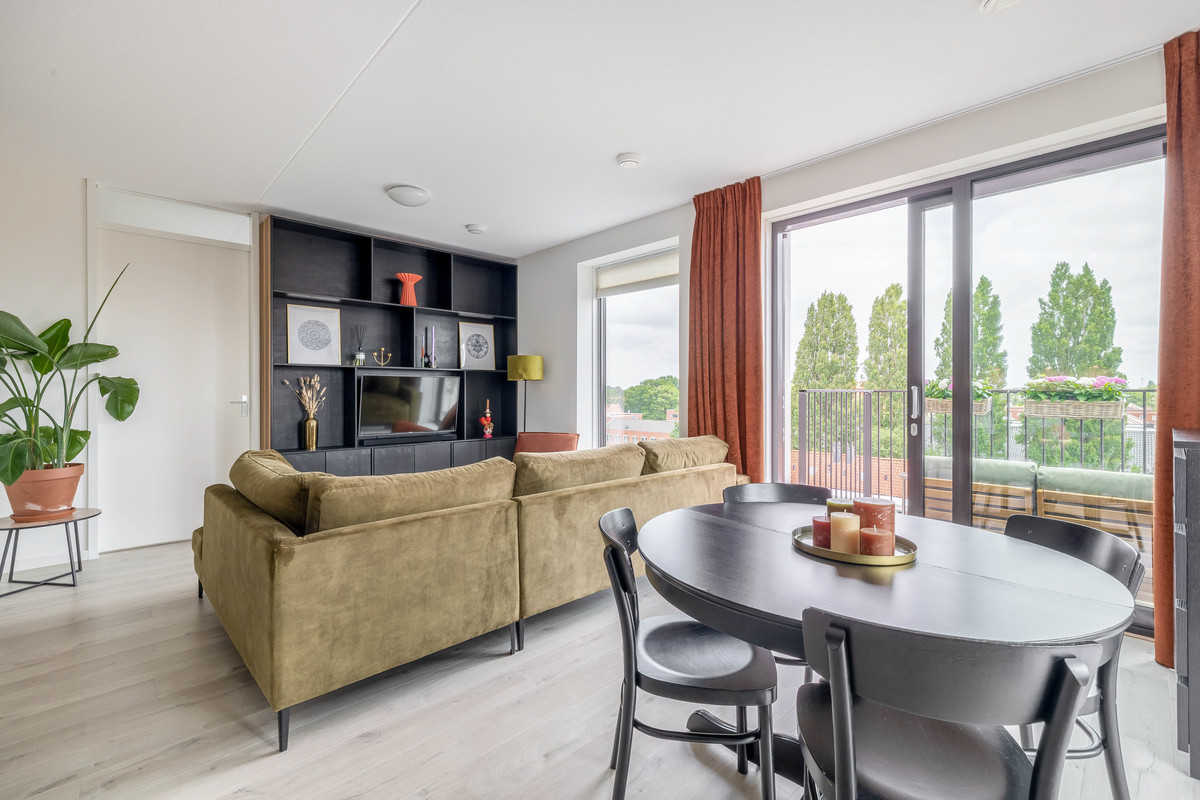 Appartement te koop: Oosterhamrikkade 101-16, Groningen