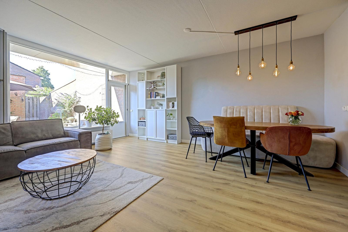 Tussenwoning te koop: Mozartlaan 29, Waalwijk