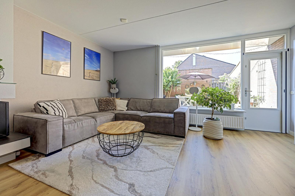 Tussenwoning te koop: Mozartlaan 29, Waalwijk