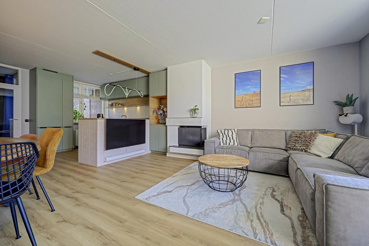 Tussenwoning te koop: Mozartlaan 29, Waalwijk