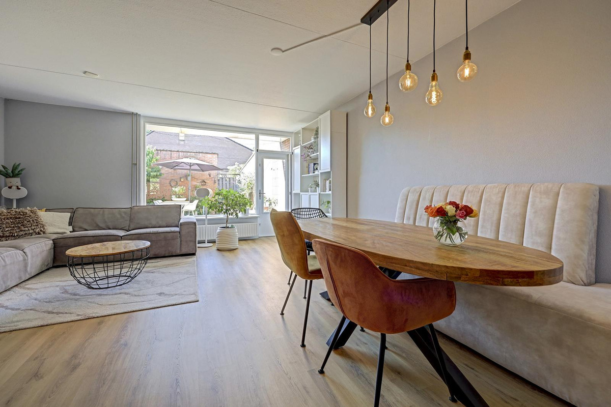 Tussenwoning te koop: Mozartlaan 29, Waalwijk