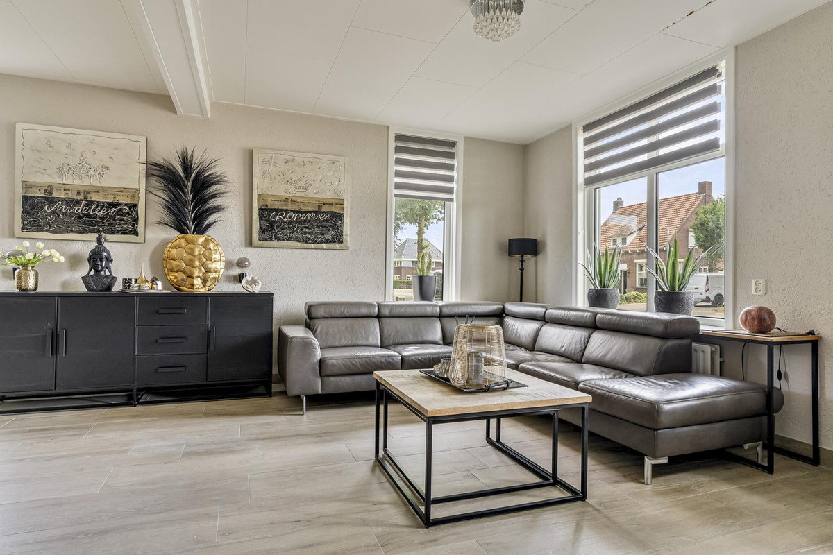 Twee-onder-één-kap te koop: Hoogstraat 53, Sint-Michielsgestel