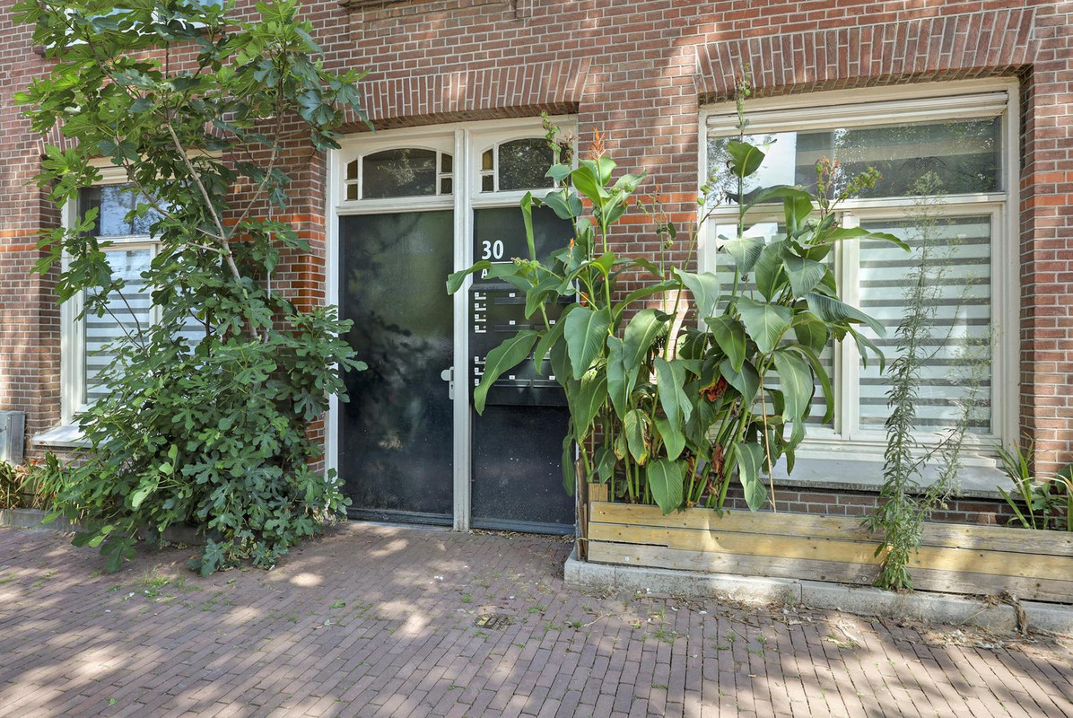 Studio te koop: Spaarndammerstraat 30B, Amsterdam