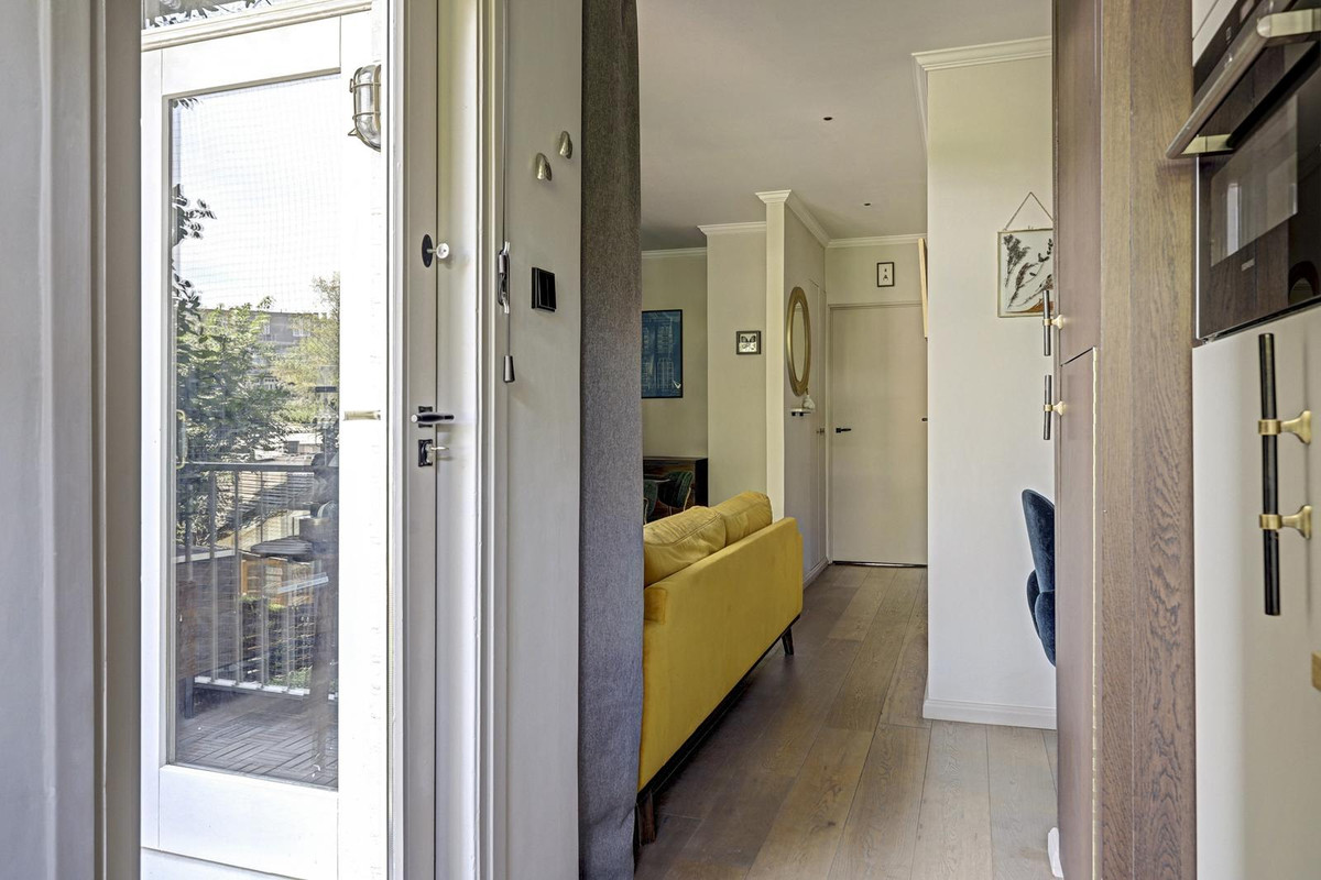Studio te koop: Spaarndammerstraat 30B, Amsterdam