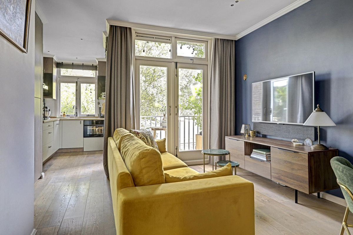Studio te koop: Spaarndammerstraat 30B, Amsterdam