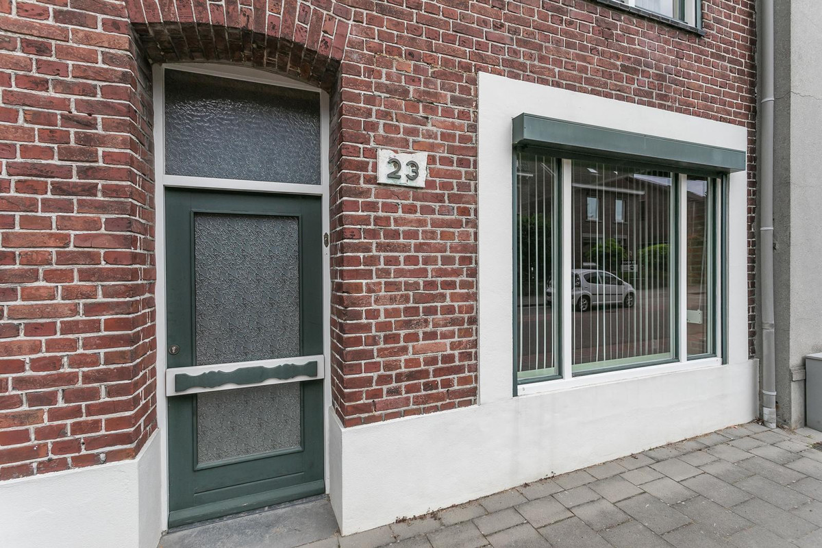 Twee-onder-één-kap te koop: Bouwbergstraat 23, Schinveld