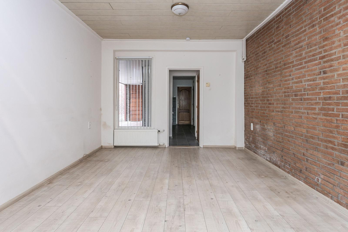 Twee-onder-één-kap te koop: Bouwbergstraat 23, Schinveld