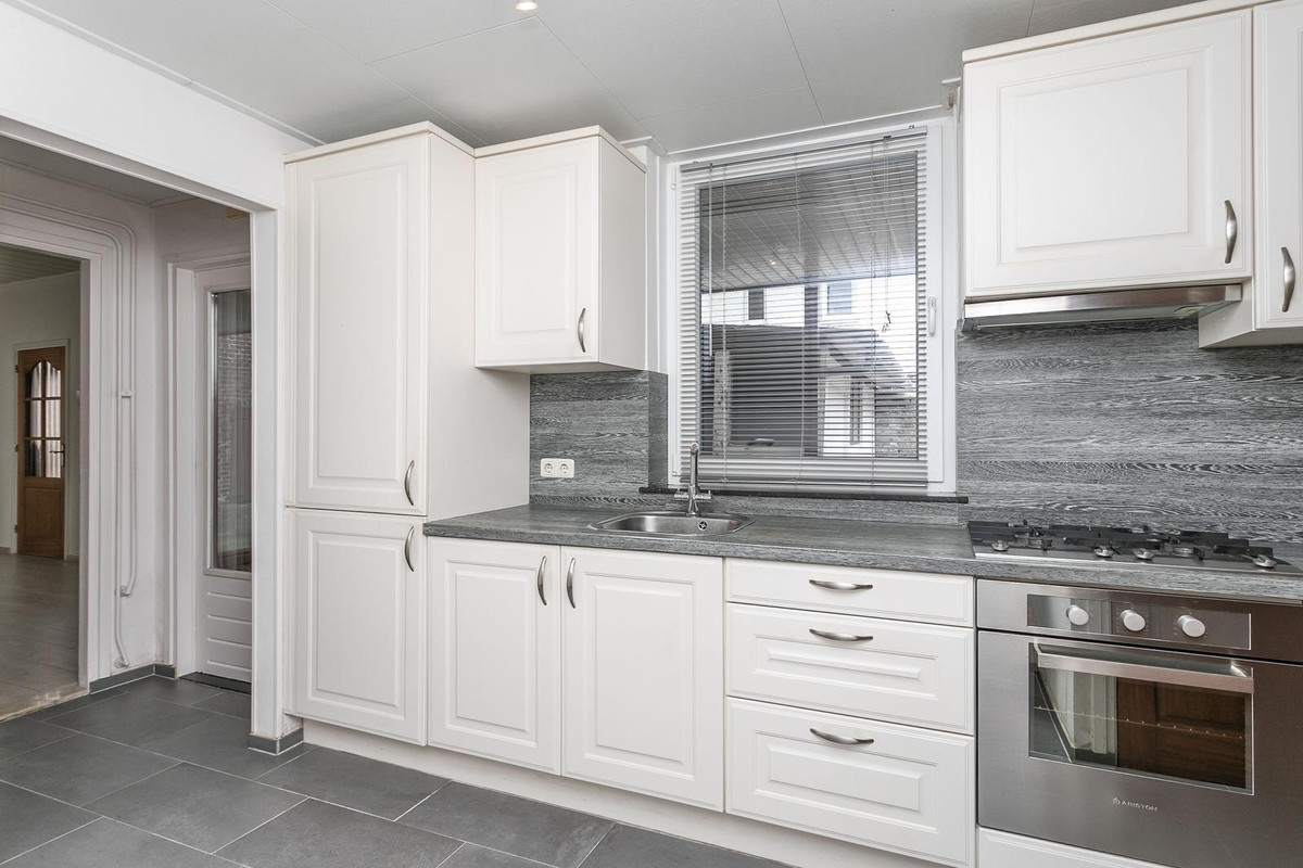 Twee-onder-één-kap te koop: Bouwbergstraat 23, Schinveld