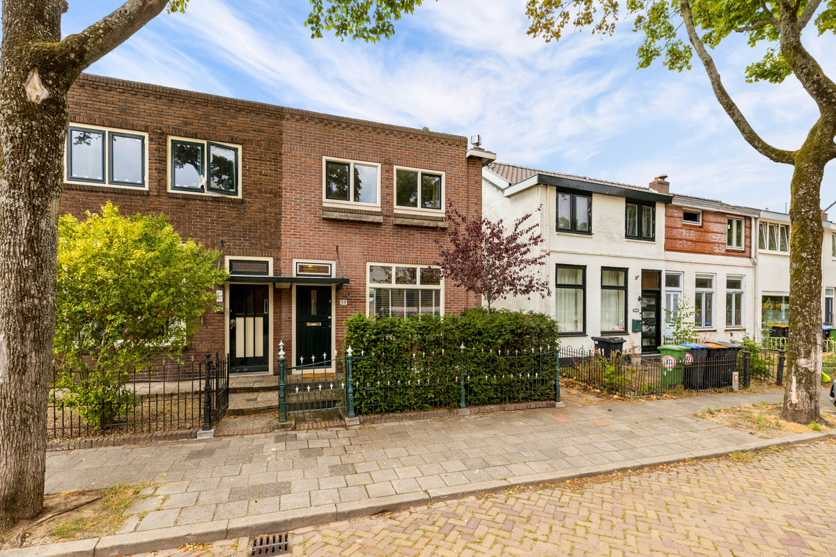 Twee-onder-één-kap te koop: Liebergerweg 39, Hilversum