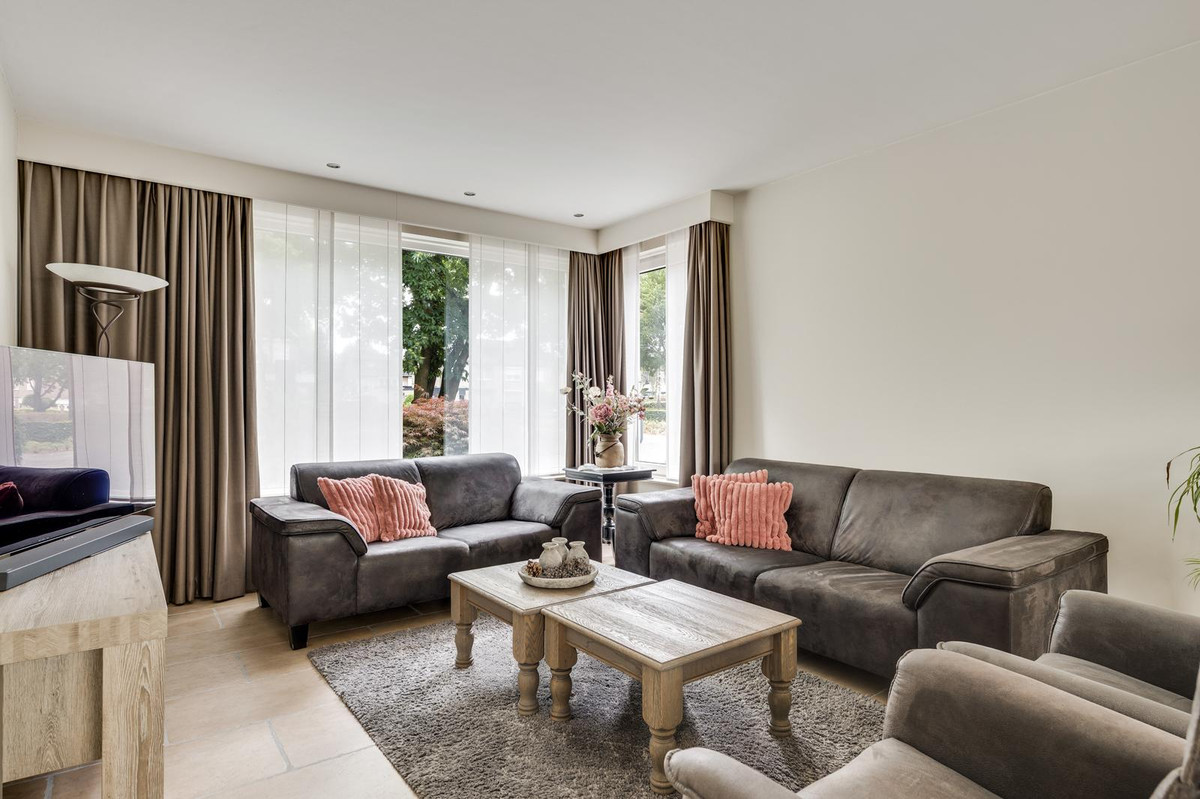 Tussenwoning te koop: Esdoornstraat 18, Nederweert