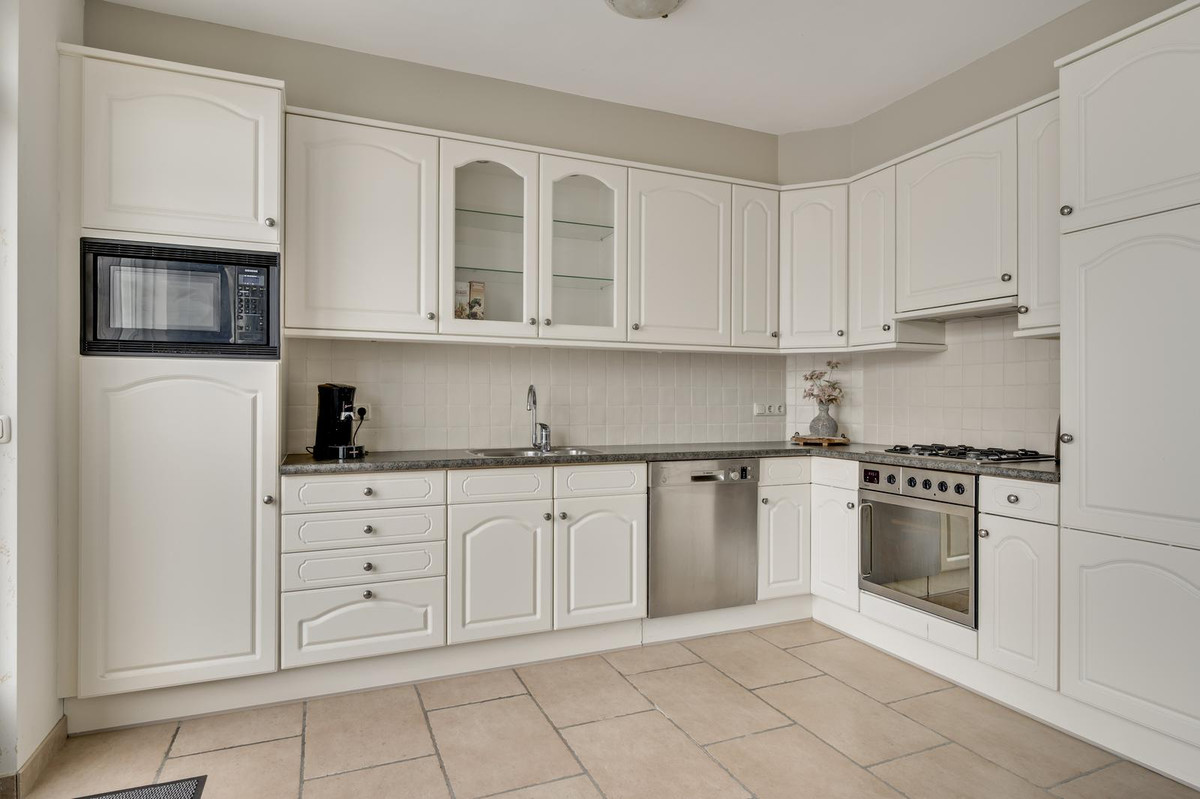 Tussenwoning te koop: Esdoornstraat 18, Nederweert