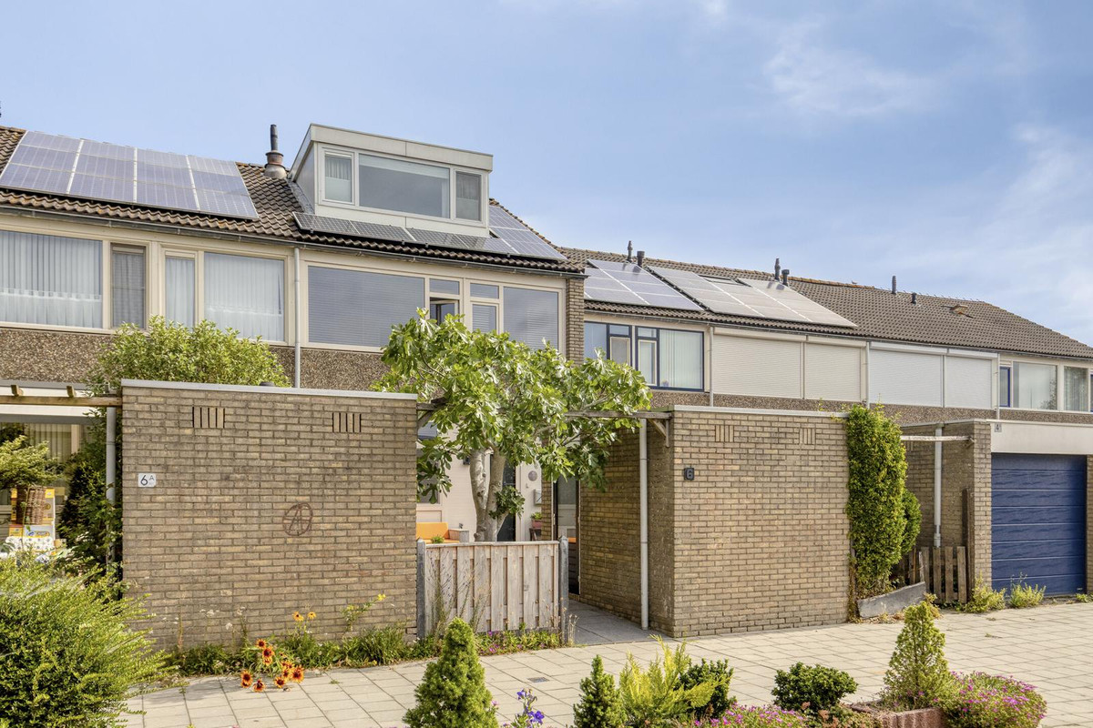 Tussenwoning te koop: Hunzestraat 6, Oost-Souburg