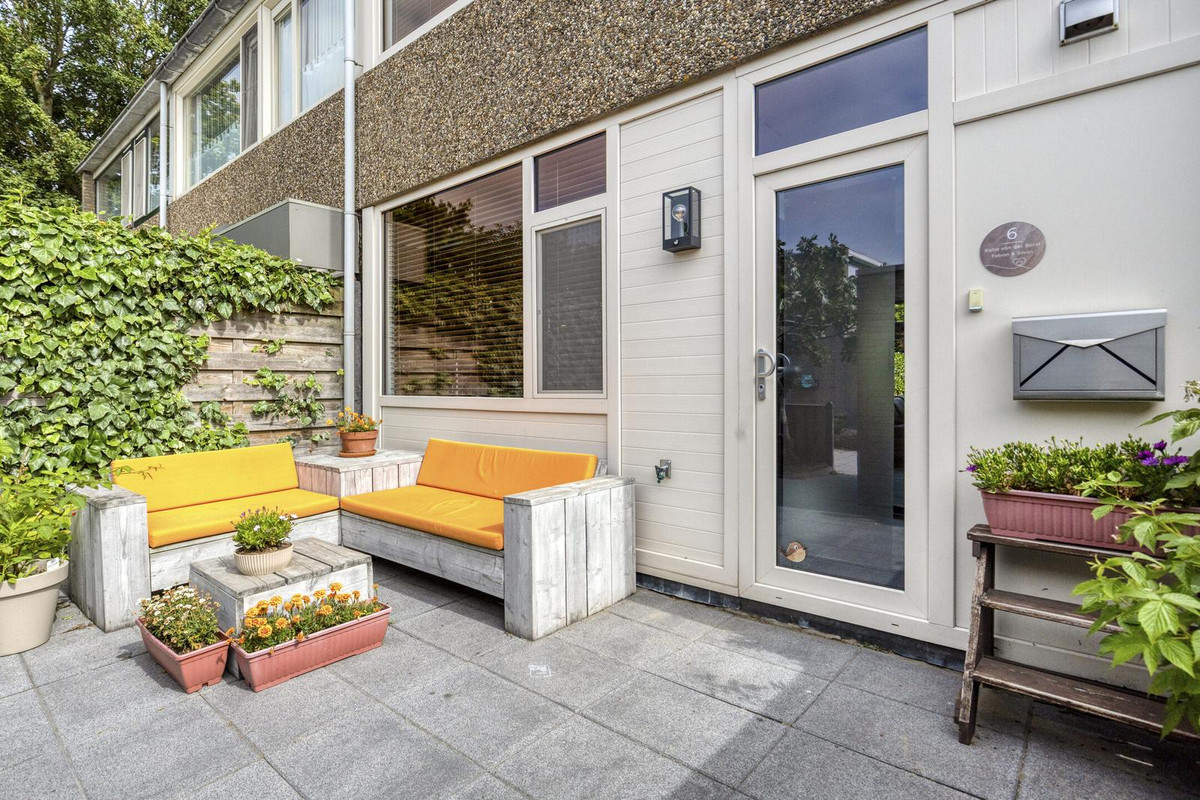 Tussenwoning te koop: Hunzestraat 6, Oost-Souburg