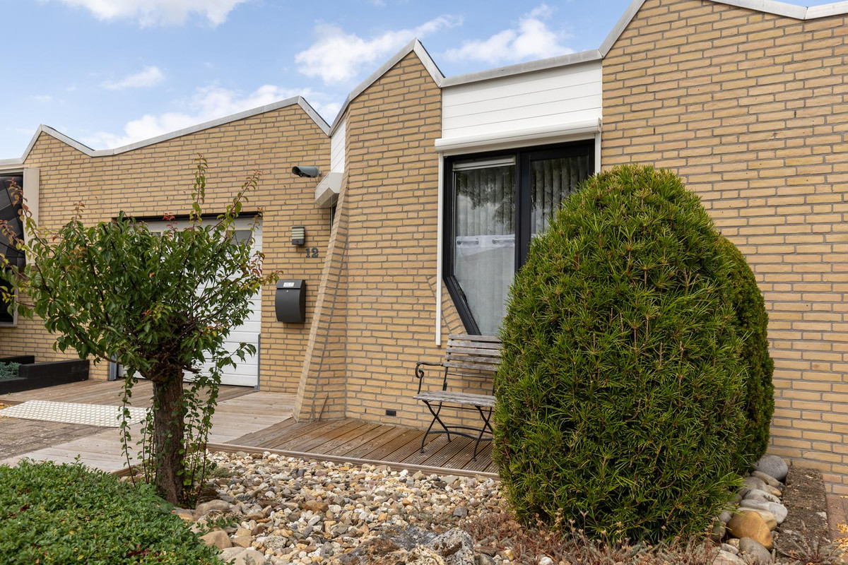 Tussenwoning te koop: De Bazuin 12, 'S-Heerenberg