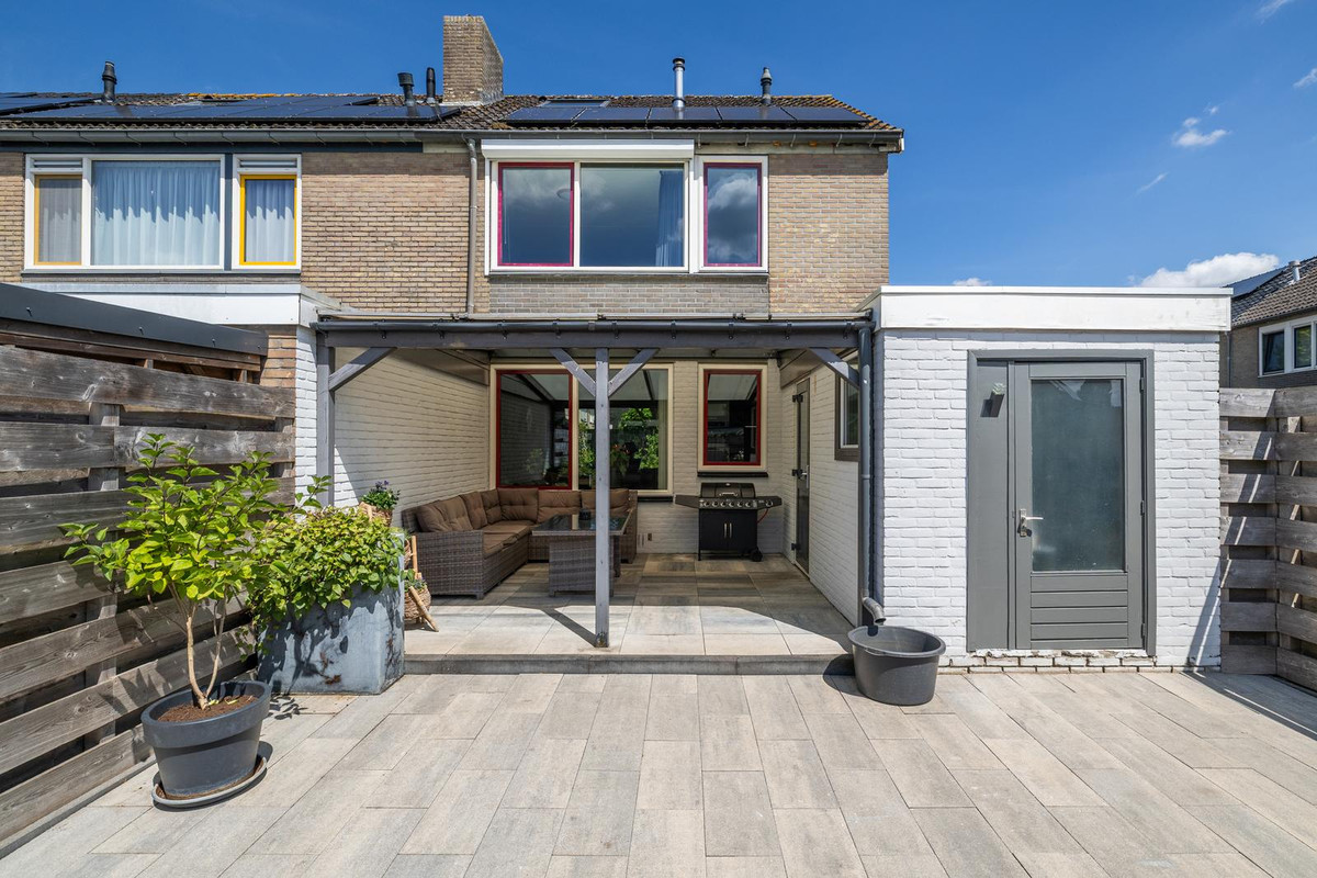 Hoekwoning te koop: Uithof 132, Schoonebeek