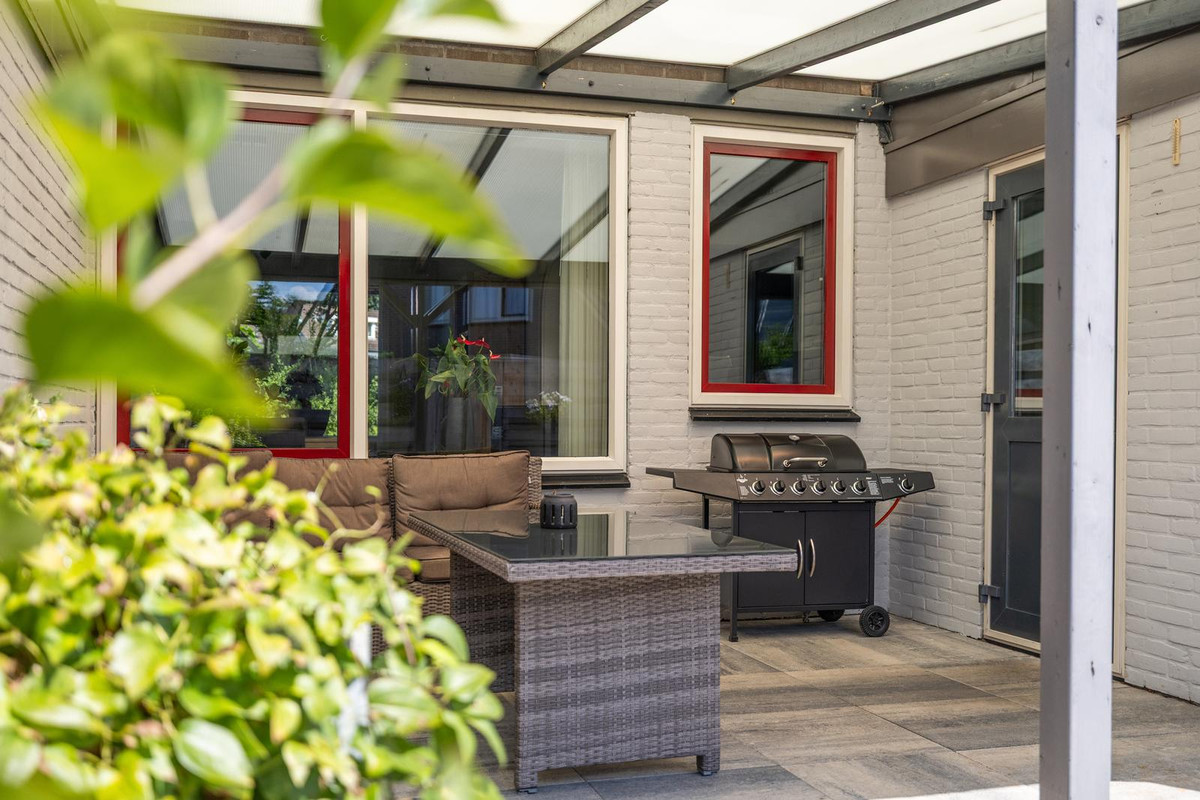 Hoekwoning te koop: Uithof 132, Schoonebeek