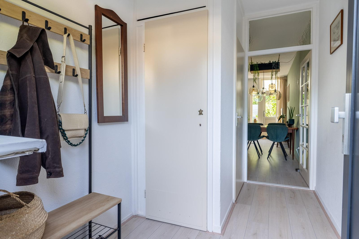 Tussenwoning te koop: Raaigras 8, Leeuwarden