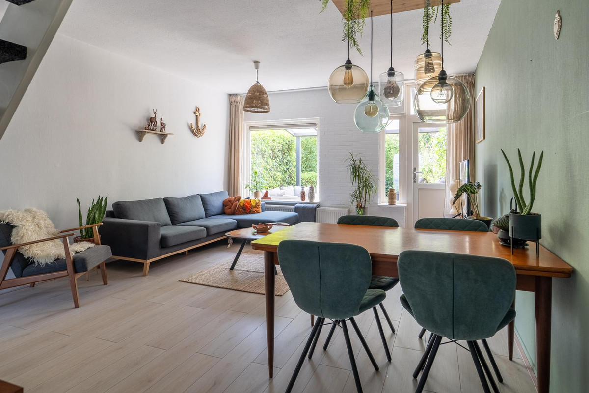 Tussenwoning te koop: Raaigras 8, Leeuwarden