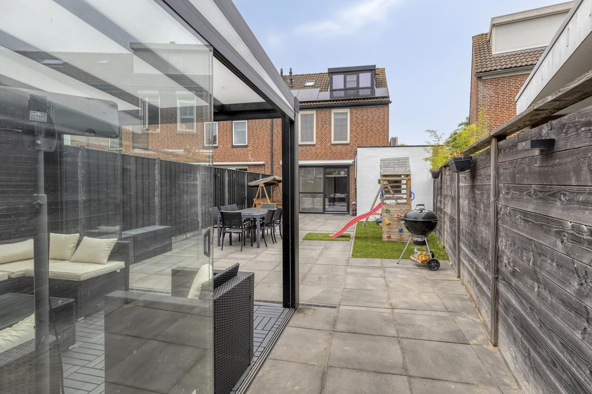Tussenwoning te koop: Jan van Scorelstraat 39, Oosterhout