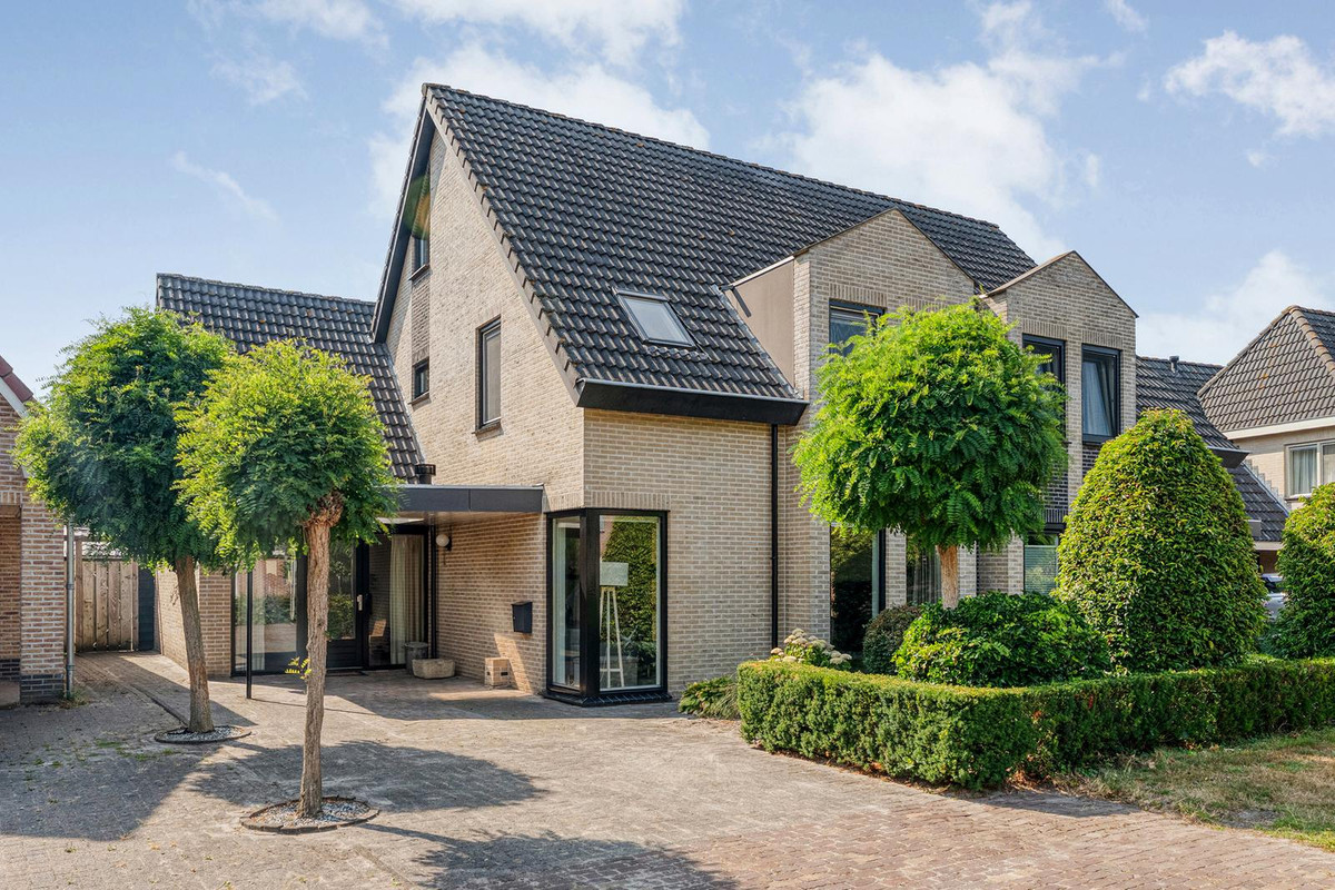 Twee-onder-één-kap te koop: Liemkoele 12, Zuidwolde
