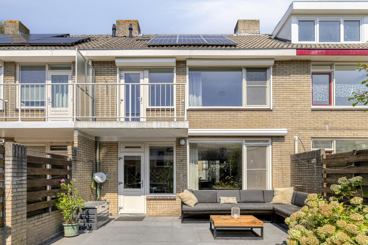 Tussenwoning te koop: Plantsoen 94, Prinsenbeek