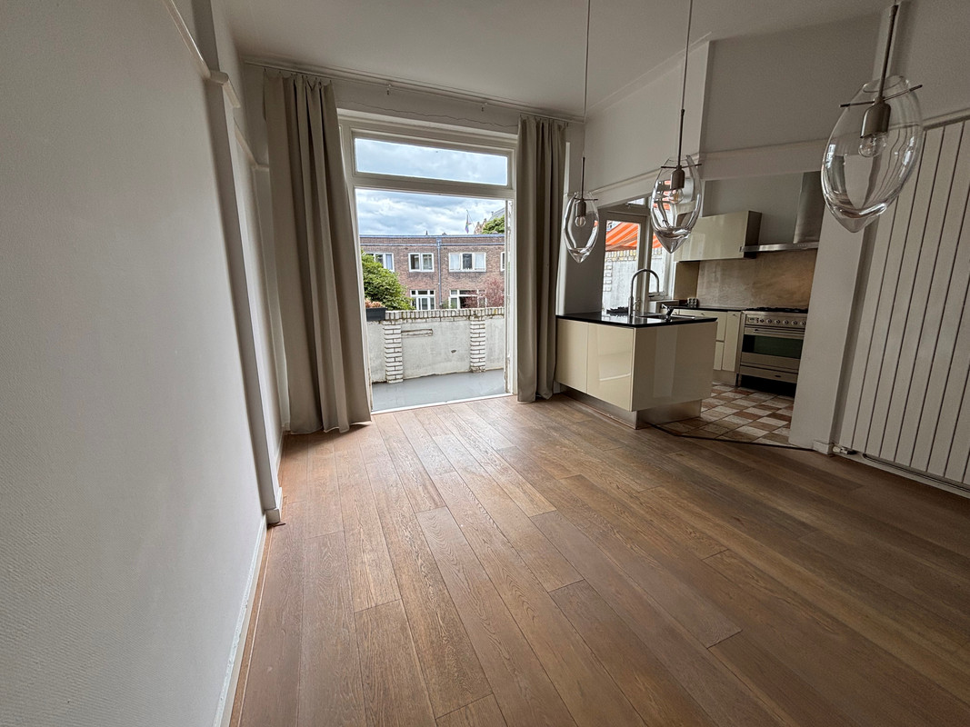 Appartement te huur: Jan Willem Brouwersstraat 13-2, Amsterdam