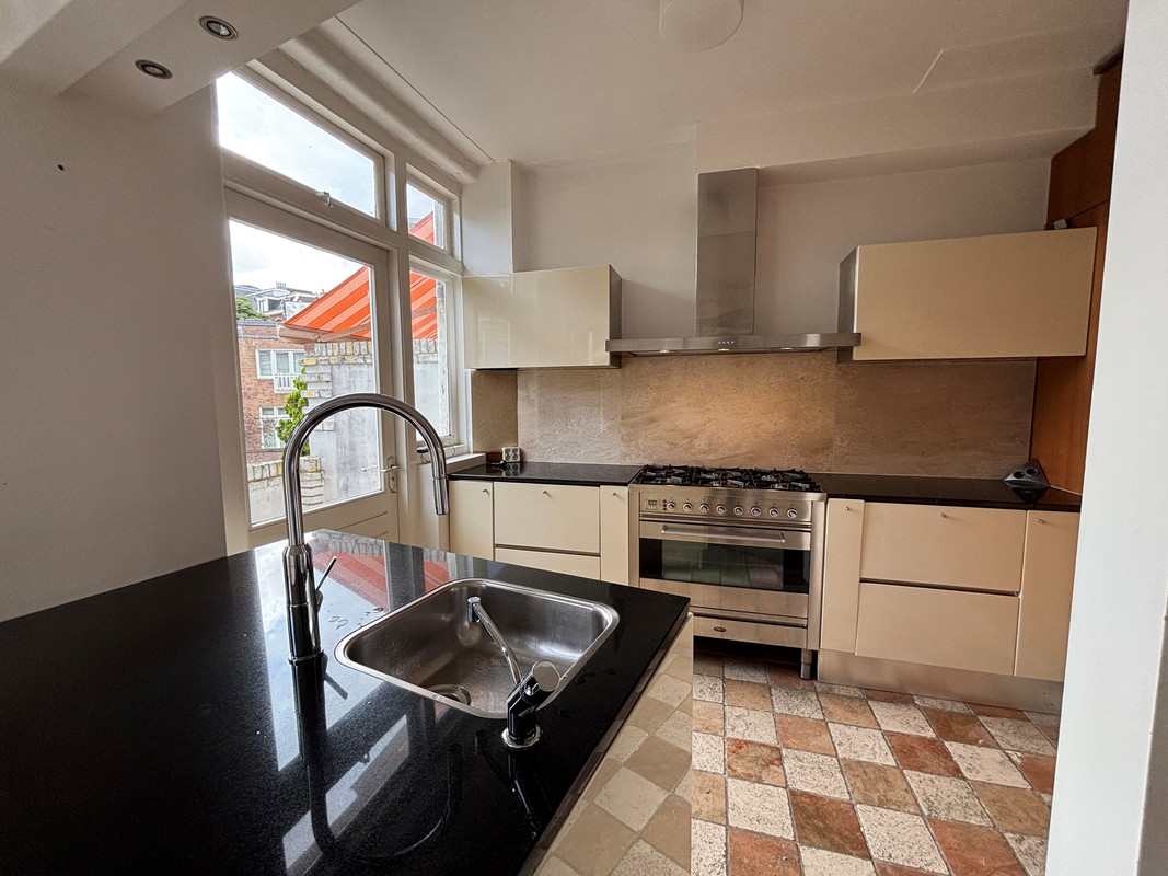 Appartement te huur: Jan Willem Brouwersstraat 13-2, Amsterdam