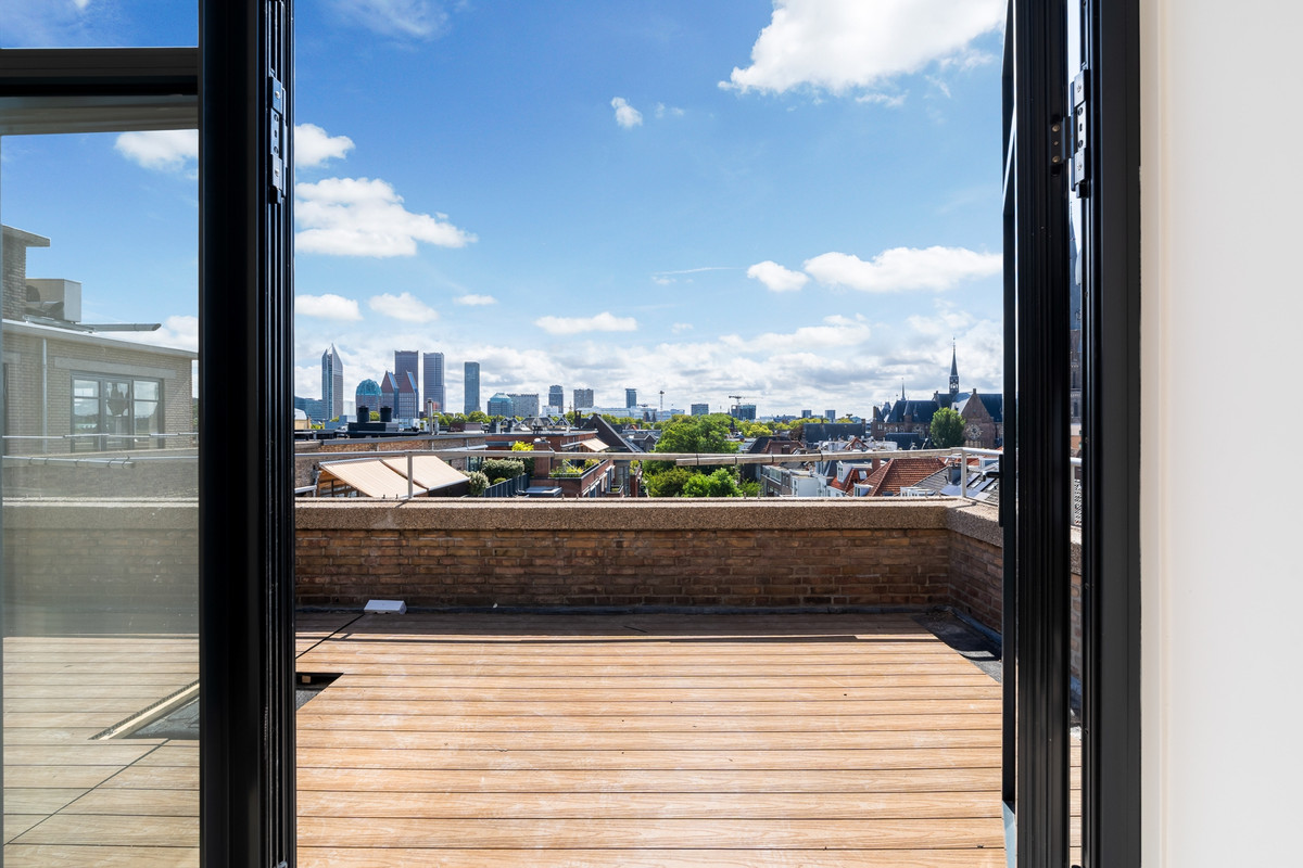 Appartement te huur: Louis Couperusplein 4P, 'S-Gravenhage