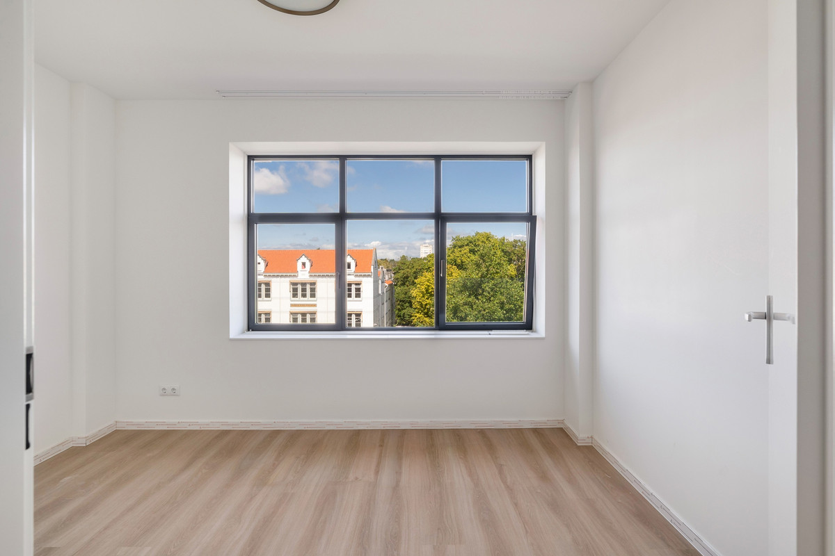 Appartement te huur: Louis Couperusplein 4P, 'S-Gravenhage