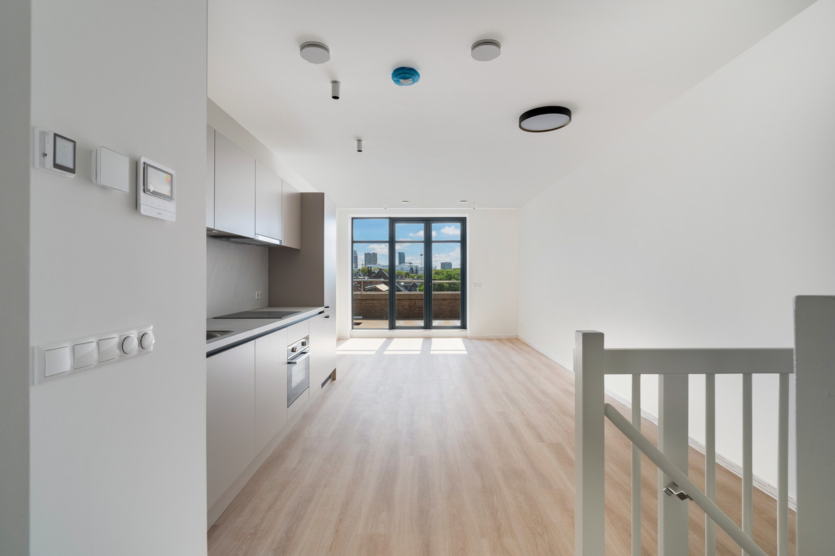 Appartement te huur: Louis Couperusplein 4P, 'S-Gravenhage