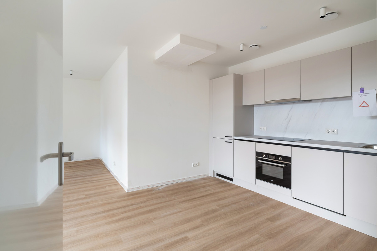 Appartement te huur: Louis Couperusplein 4H, 'S-Gravenhage