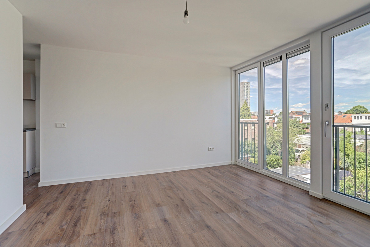 Appartement te koop: Bredaseweg 129B, Tilburg