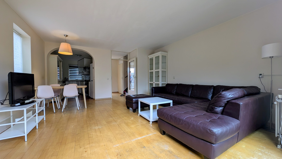 Hoekwoning te huur: Riet Blom-Mouritsstraat 2, Rotterdam
