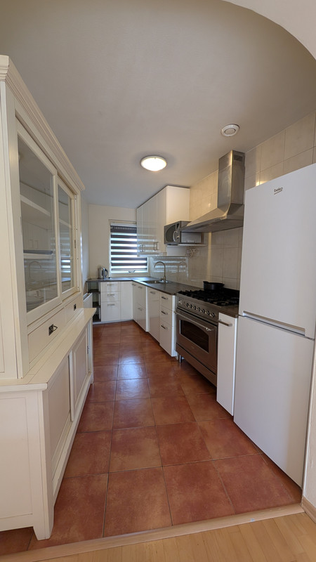 Hoekwoning te huur: Riet Blom-Mouritsstraat 2, Rotterdam