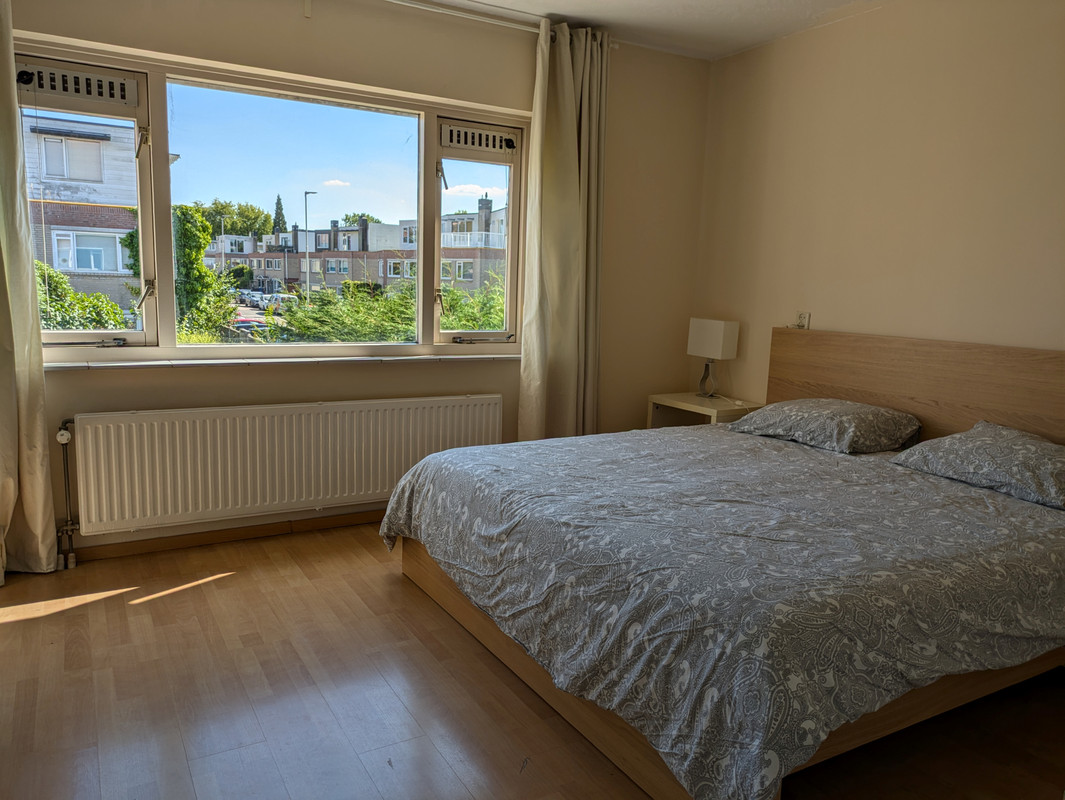 Hoekwoning te huur: Riet Blom-Mouritsstraat 2, Rotterdam