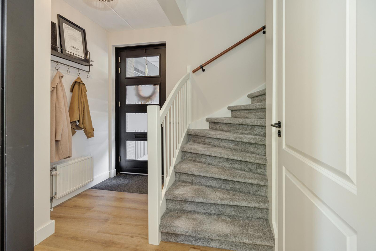 Hoekwoning te koop: Biezenloop 126, Heesch
