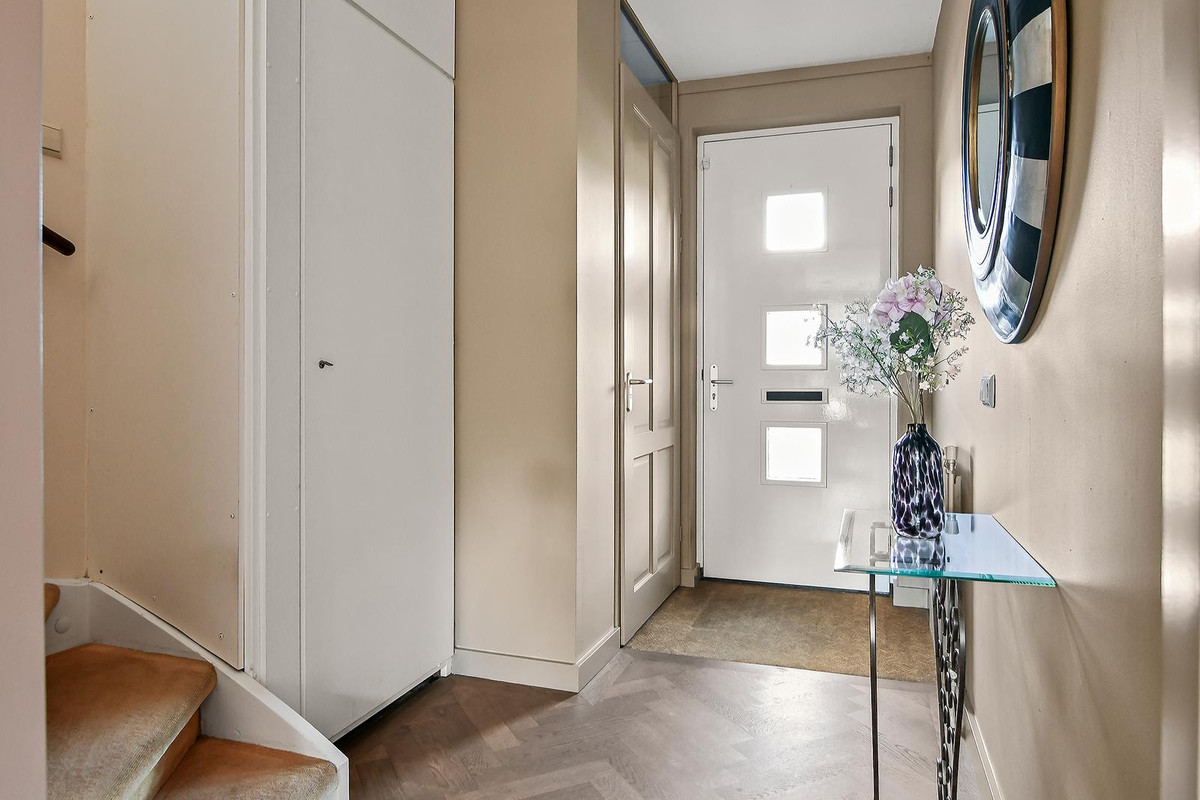 Tussenwoning te koop: Fanny Blankers-Koenlaan 137, Hoofddorp