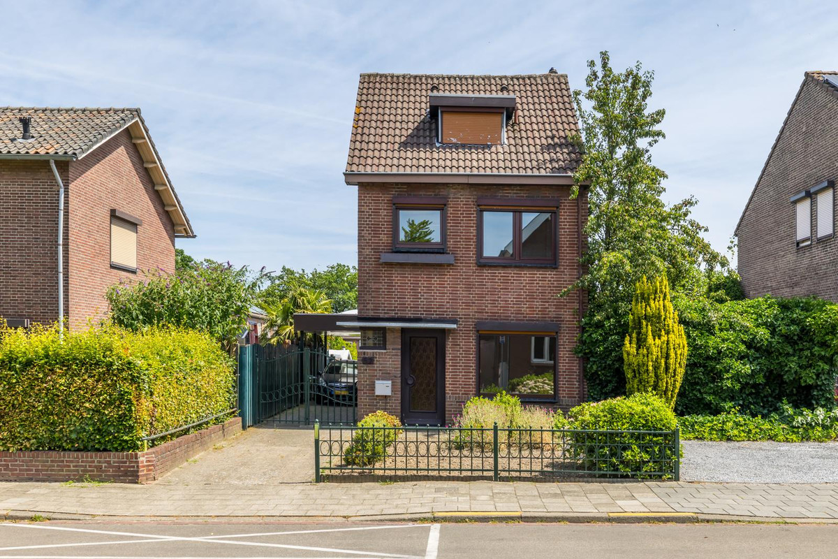 Vrijstaande woning te koop: Molenstraat 52, Brunssum
