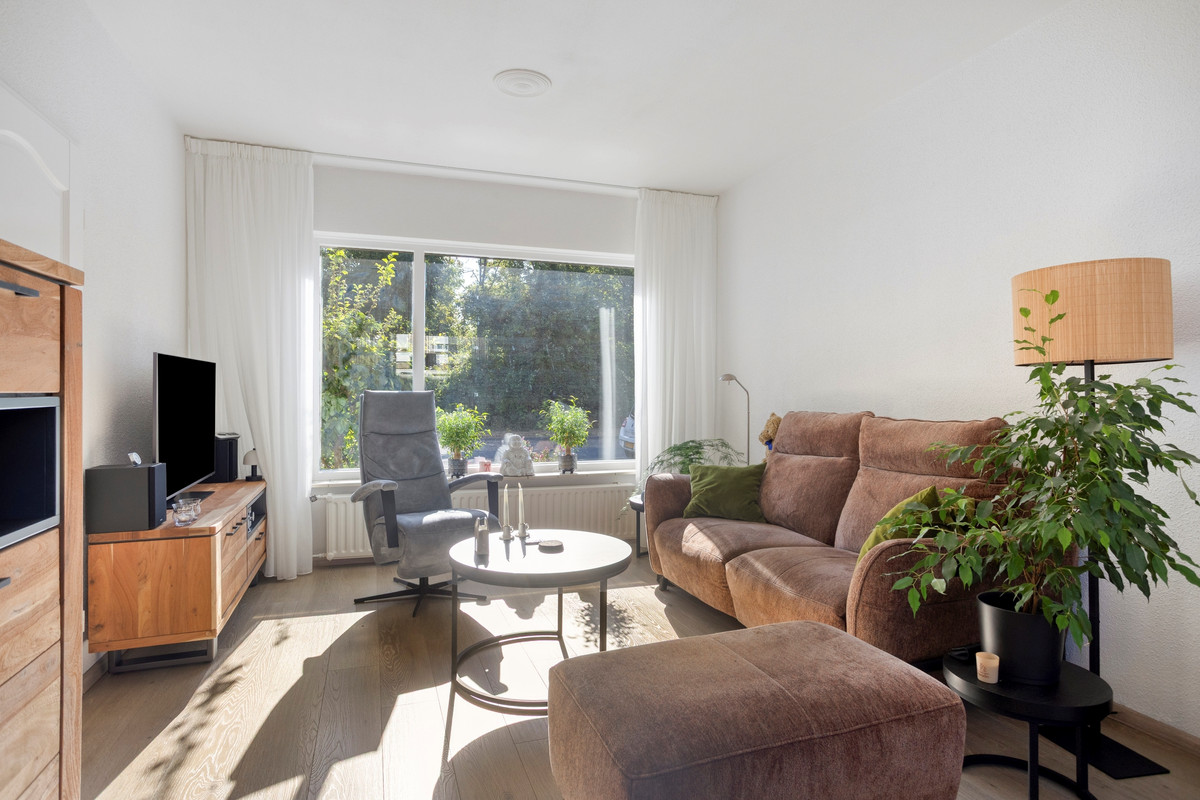 Tussenwoning te koop: Newtonstraat 39, Terneuzen