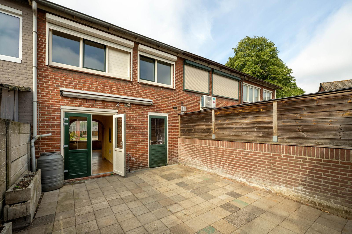 Tussenwoning te koop: Molenstraat 67, Ossendrecht