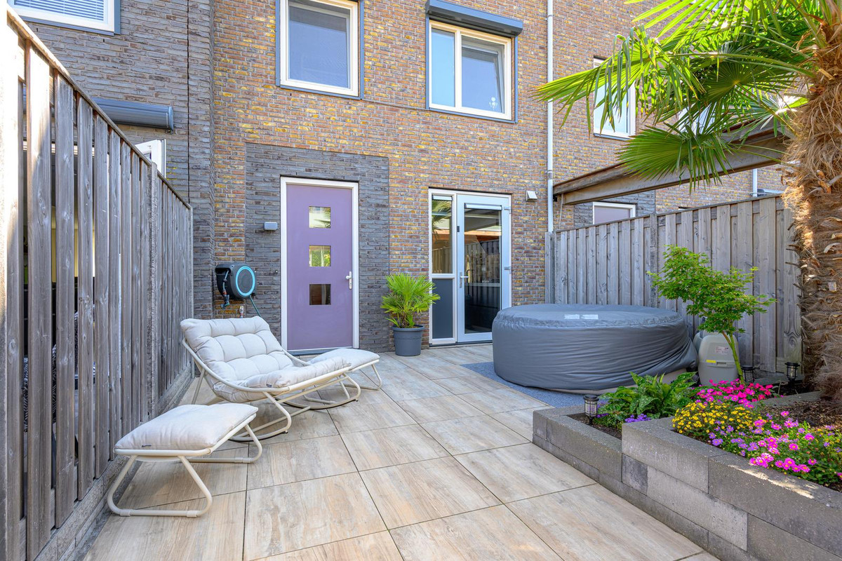 Tussenwoning te koop: Spirealaan 46, Heerhugowaard