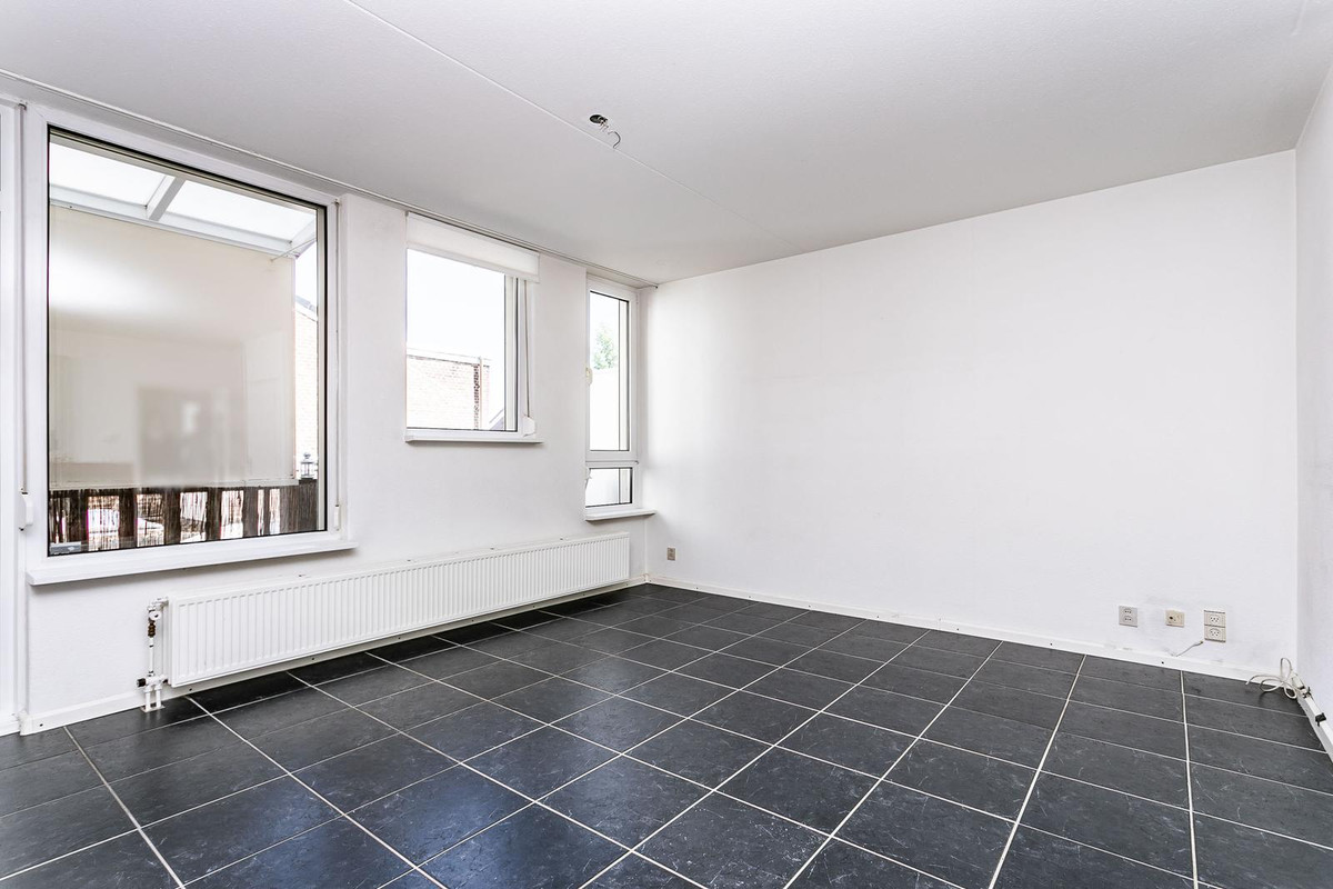 Tussenwoning te koop: Aan het Valderen 1B, Maastricht