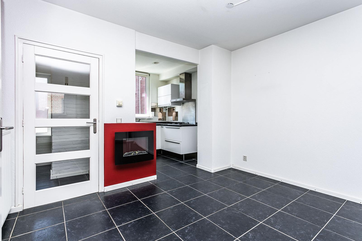 Tussenwoning te koop: Aan het Valderen 1B, Maastricht
