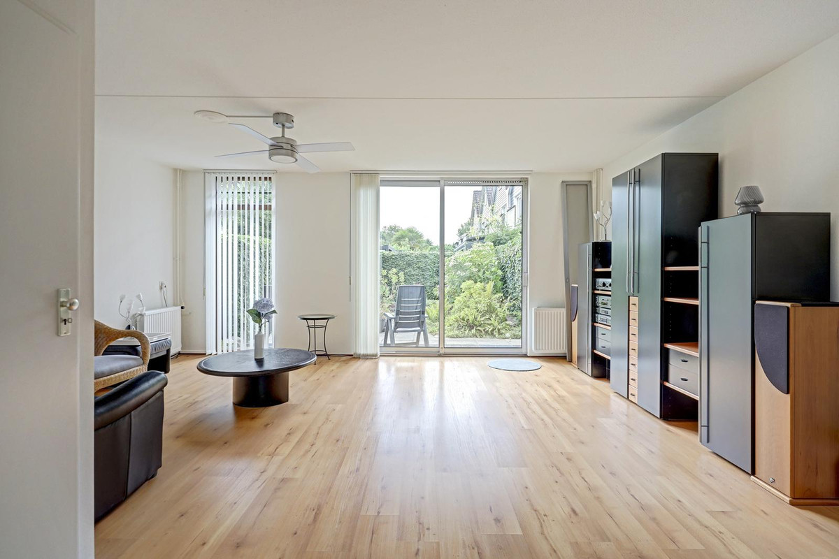 Tussenwoning te koop: Nieuwe Ommoordseweg 74, Rotterdam