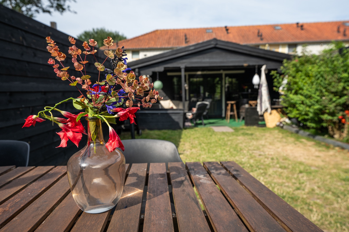 Tussenwoning te koop: Schoorwal 3, Den Burg
