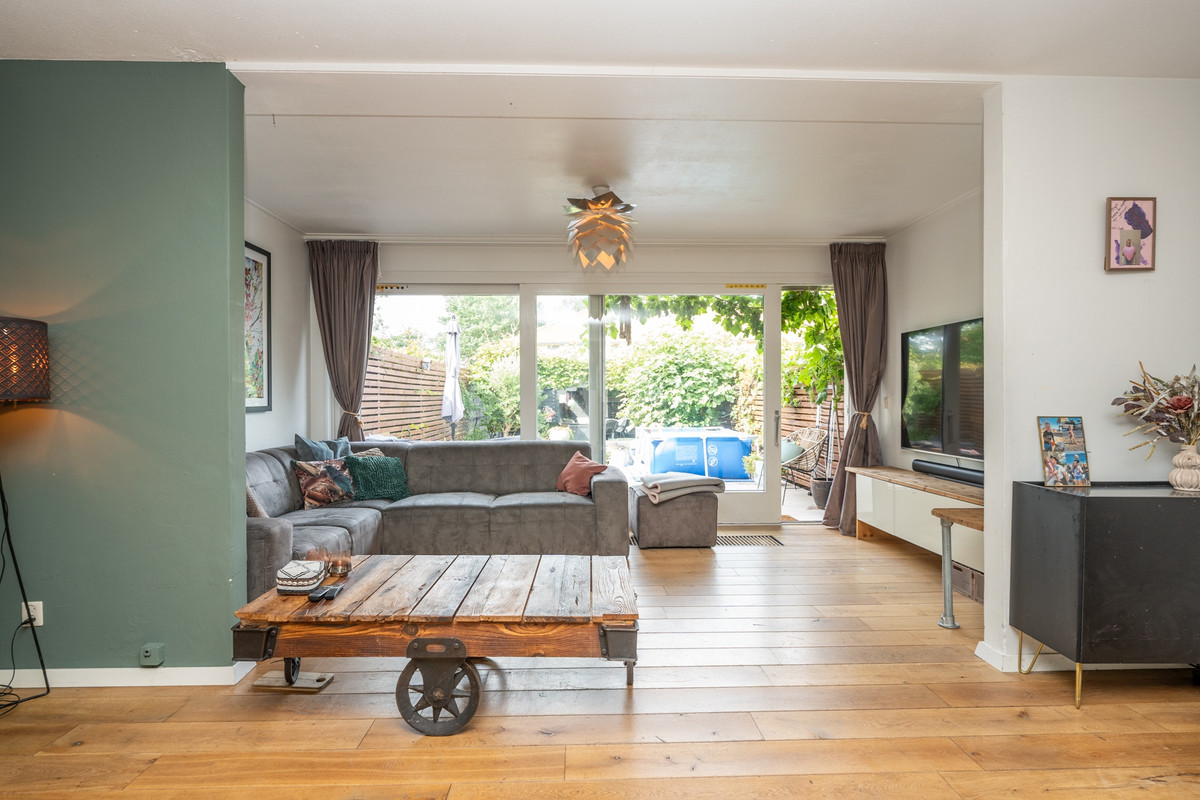 Tussenwoning te koop: Schoorwal 3, Den Burg
