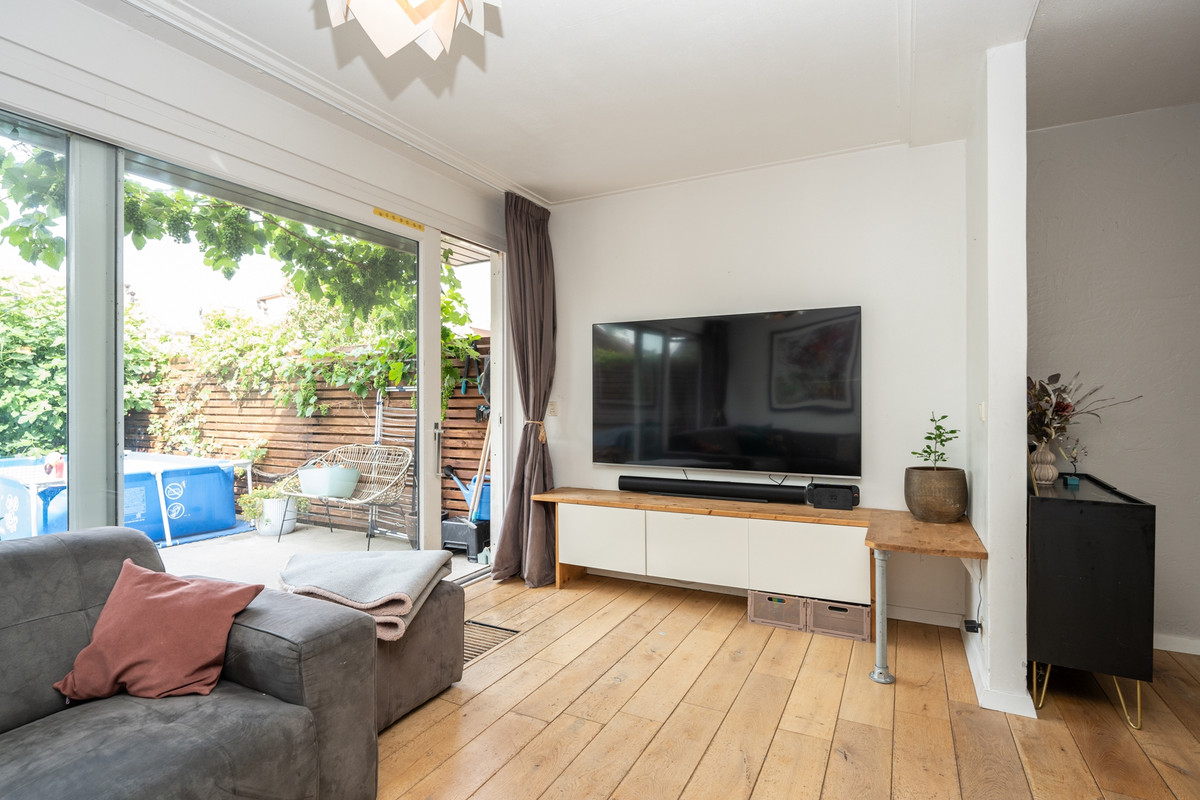 Tussenwoning te koop: Schoorwal 3, Den Burg