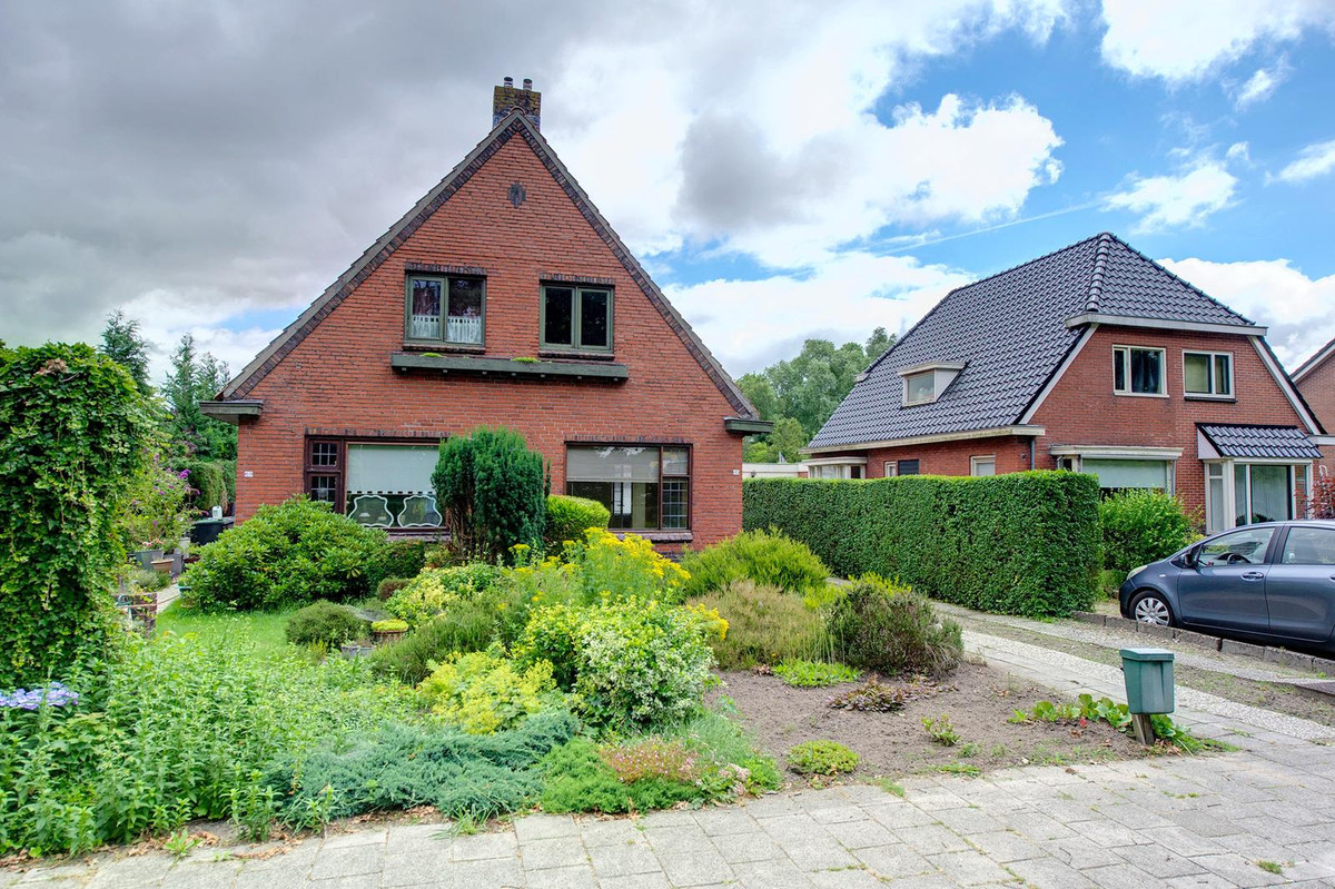 Twee-onder-één-kap te koop: Kalkwijk 91, Hoogezand